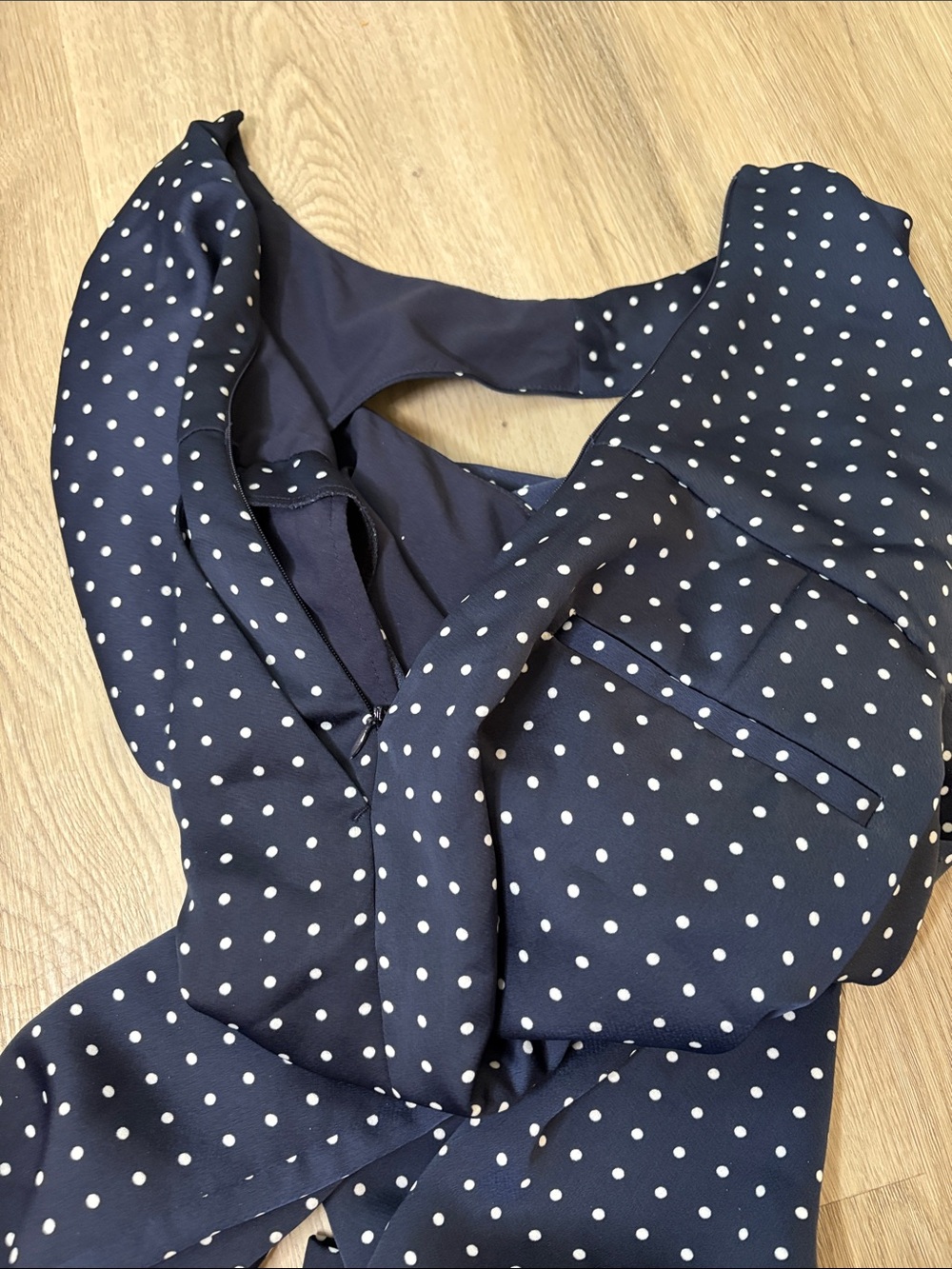 Banana Republic Polka Dot Twist Back Crop Wide Leg Jumpsuit size 8 classic - Picture 7 of 9